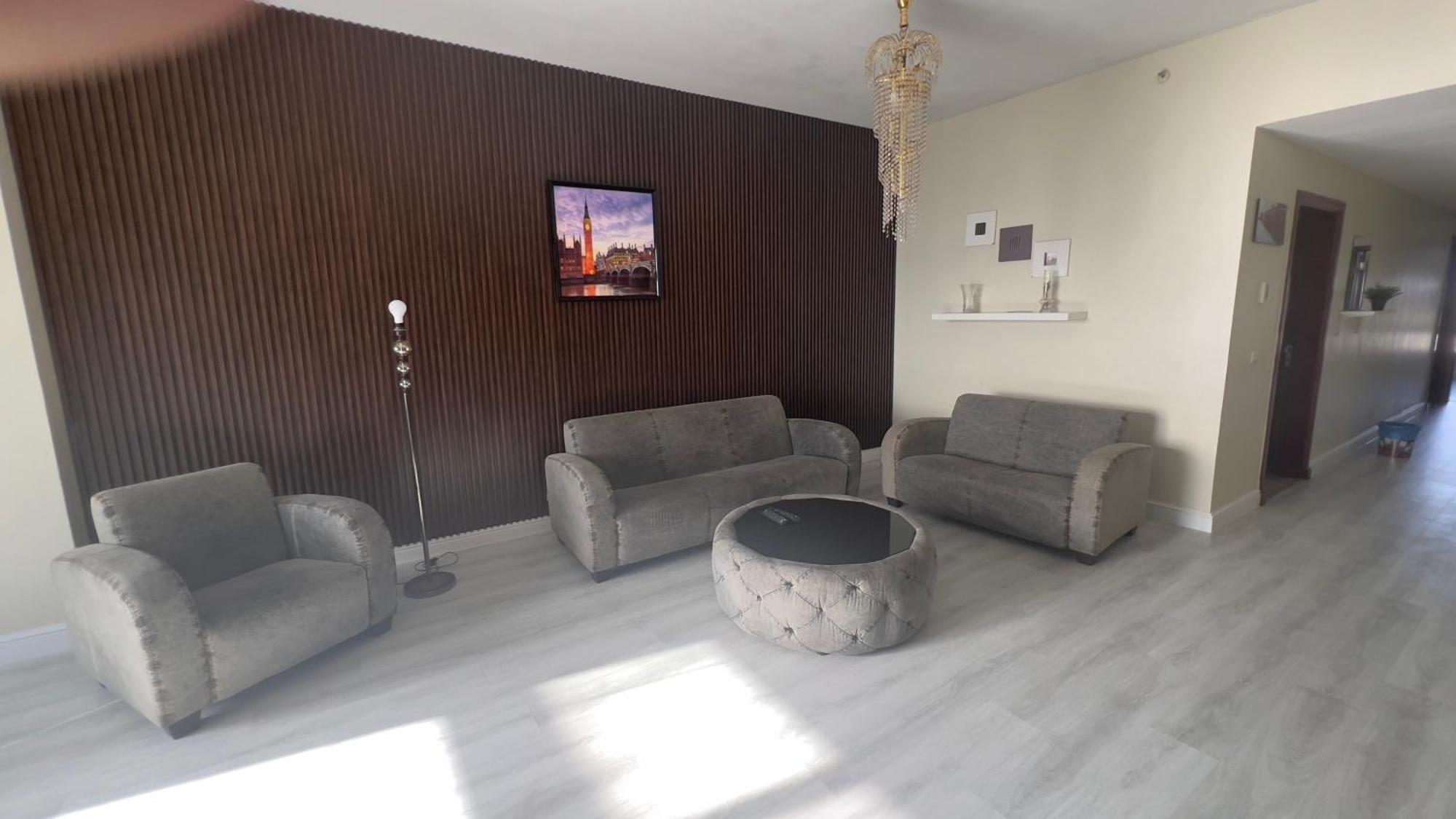 Apartment موج البحر ابراج الشاطئ مدينه الملك عبدالله الاقتصاديه عوائل فقط *